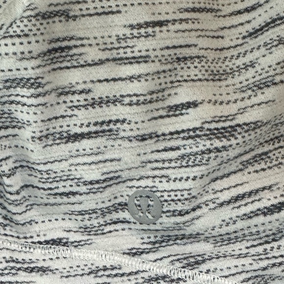 Lululemon Moment To Movement 2-in-1 Tank Size 6 - Picture 7 of 8